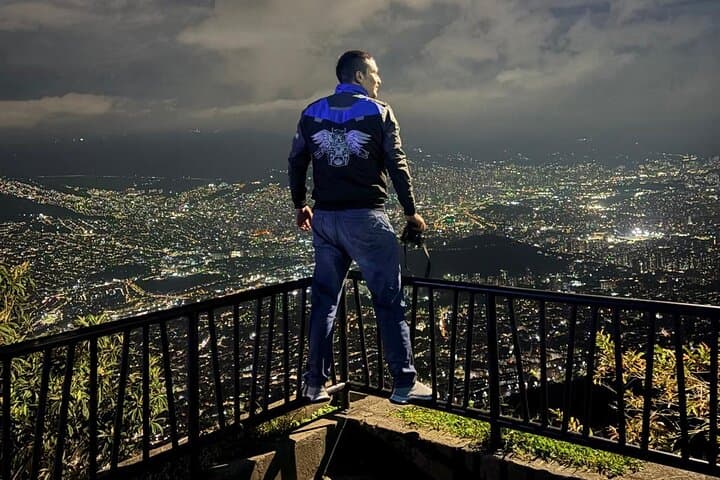 Medellin from Above and Inside: Picacho Night Viewpoint Tour photo 4