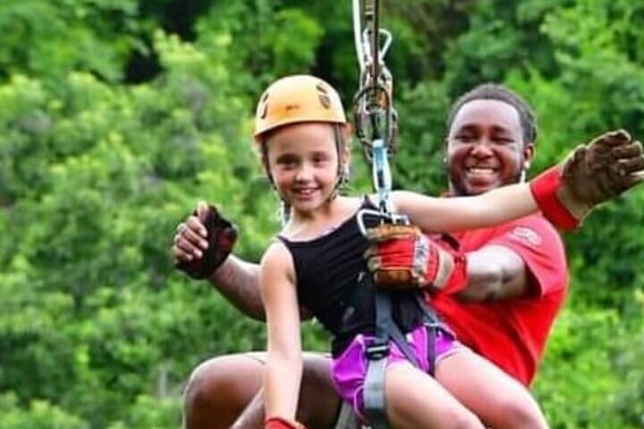 Roatán 4-in-1 Zipline, Golf Cart & Beach Club Adventure with Sloths photo 5