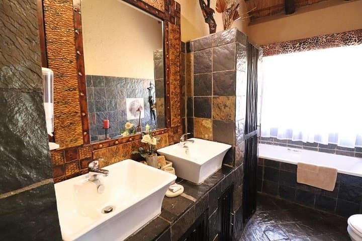 3-Day African Rock Lodge Safari: Kruger, Moditlo & Blue Canyon photo 6