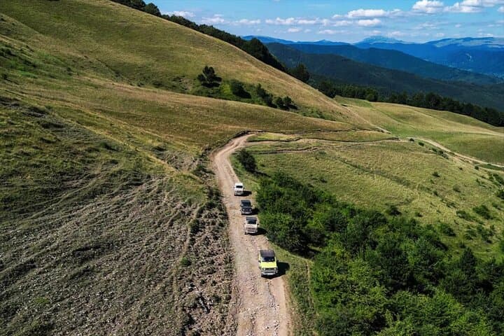 Baiului Mountains Off-Road Day Trip from Bucharest: Jimny 4x4 Adventure