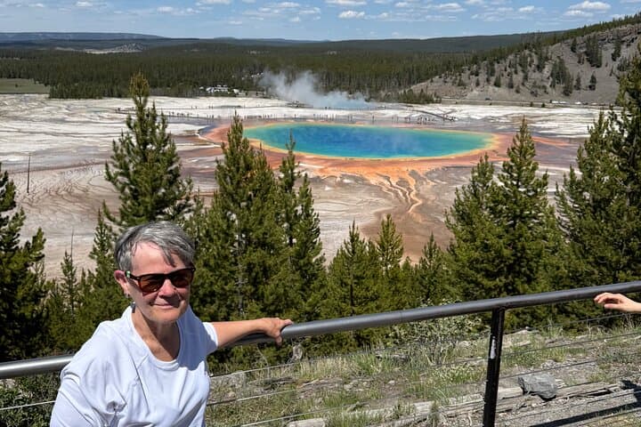 Explore Yellowstone’s Lower Loop: Hot Springs, Geysers & Wildlife in a Private Tour photo 2