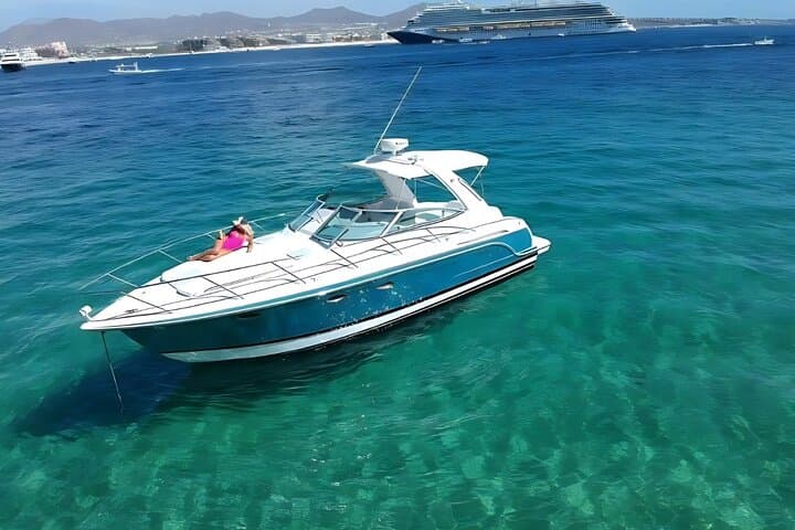 Cabo San Lucas 34ft Private Yacht Cruise to El Arco with Drinks Included photo 2