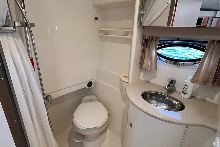 Cabo San Lucas 34ft Private Yacht Cruise to El Arco with Drinks Included photo 6