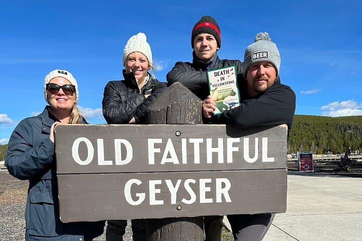 Explore Yellowstone’s Lower Loop: Hot Springs, Geysers & Wildlife in a Private Tour