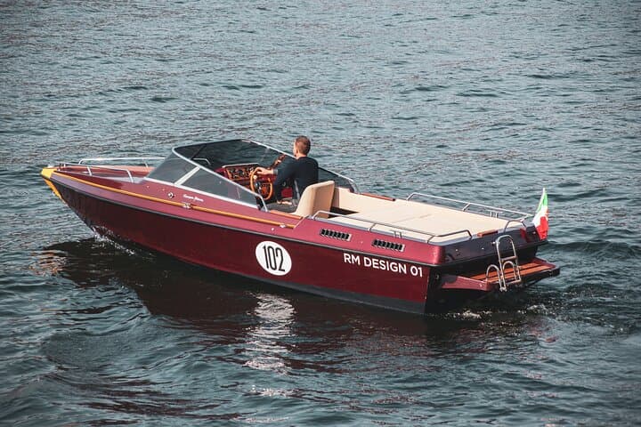 One-Hour Private Boat Tour on Lake Como — Prosecco, Swimming & Villa Views photo 4