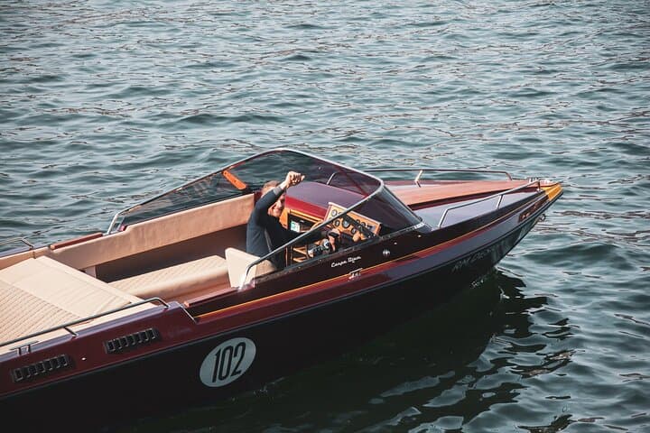 One-Hour Private Boat Tour on Lake Como — Prosecco, Swimming & Villa Views photo 5