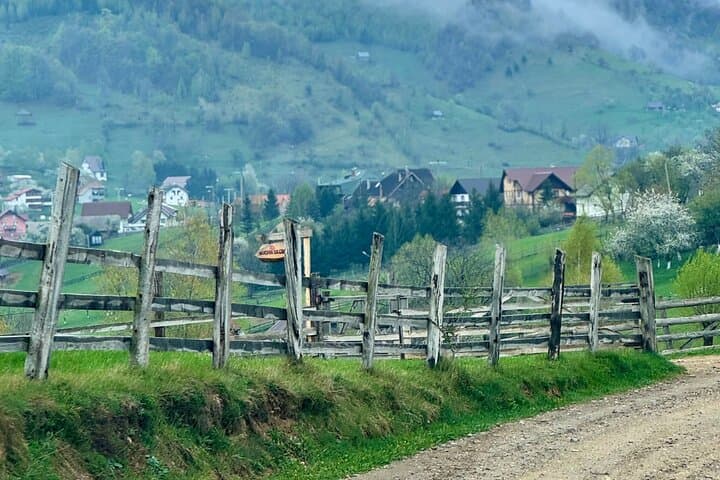 Piatra Craiului Off-Road Adventure: Suzuki Jimny Day Trip from Bucharest photo 3