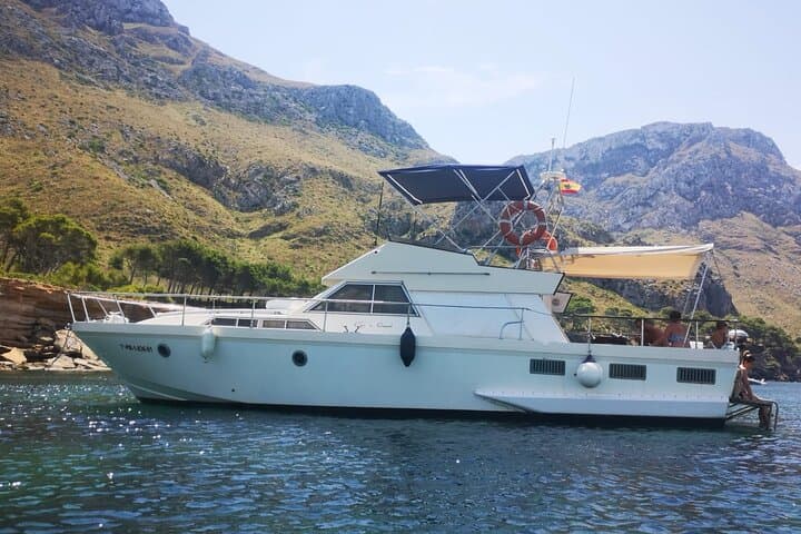 Classic Boat Rental in Mallorca: Can Picafort Day Charter with Skipper photo 3
