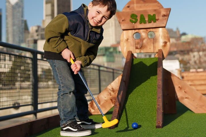 Play With a View: Outdoor Mini Golf in Montréal’s Old Port photo 4