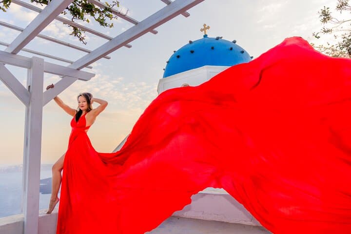 Santorini Flying-Dress Photoshoot in Oia — Private 2-Hour Photo Experience photo 2
