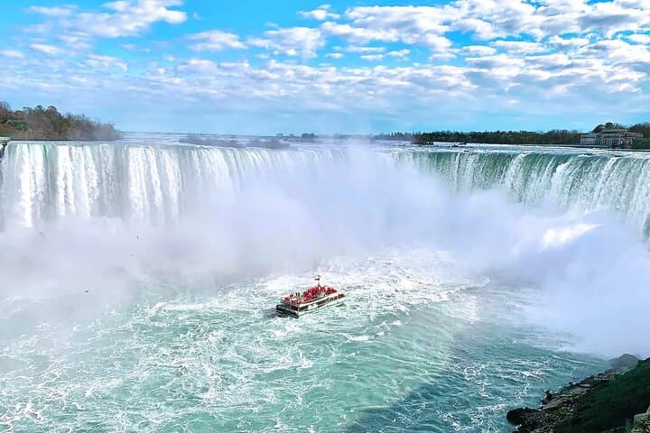 Niagara Falls Walking Tour & Boat Cruise — Skip-the-Line Voyage to the Falls photo 6