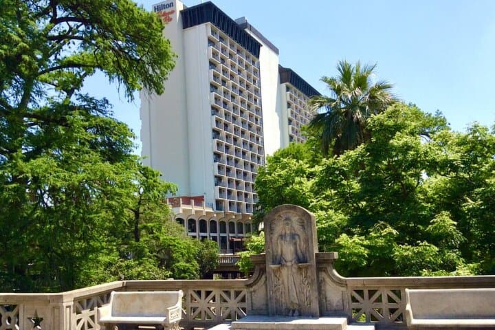 San Antonio Riverwalk Art Walking Tour: Explore 40 Outdoor Artworks photo 6