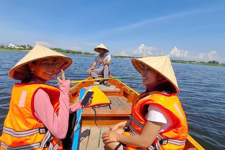 Hoi An Boat & Botanica Workshop: Coffee, Tea Cocktails and Countryside Ride photo 2