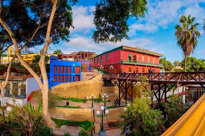 Lima Highlights Tour: Miraflores, Barranco & Historic Downtown photo 2