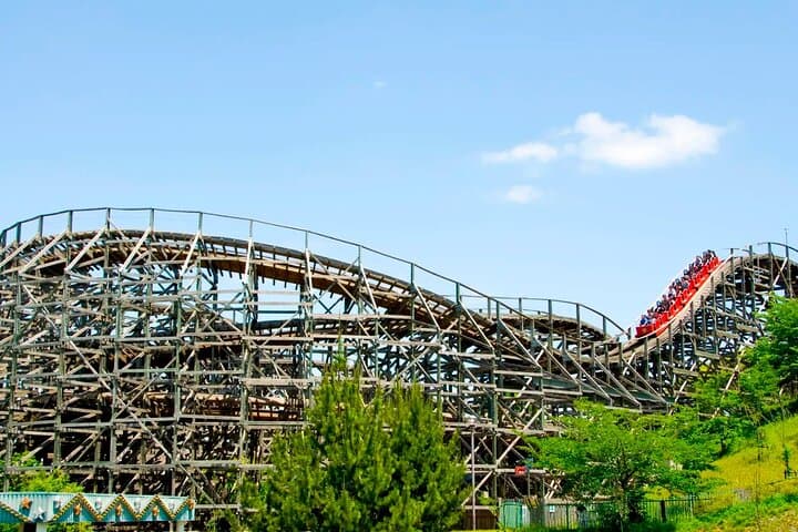 Hirakata Park: Osaka's Historic Amusement Park Escape photo 5