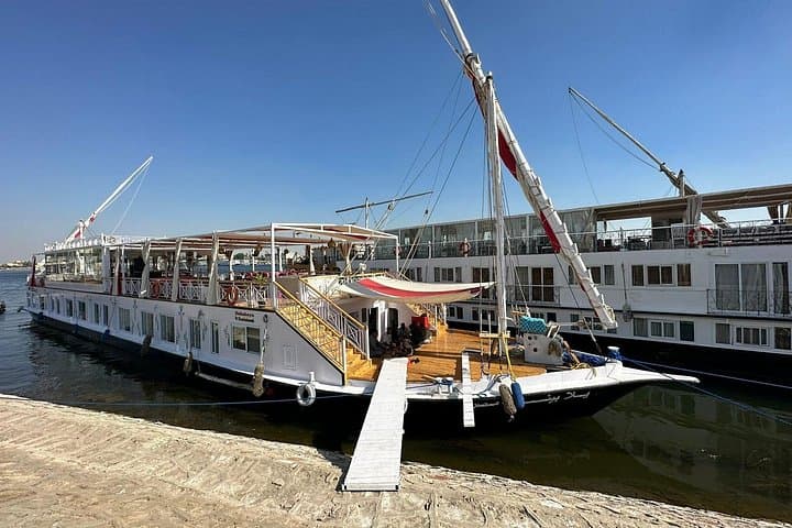 Yalla Bina Dahabiya Nile Cruise: 4-Day Aswan to Luxor Dahabiya Experience photo 1