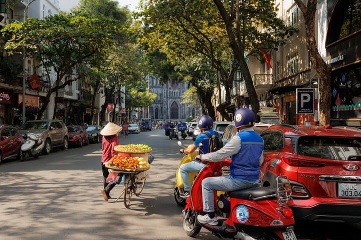 Hanoi Vespa Tour: Old Quarter, Train Street & Egg Coffee Experience