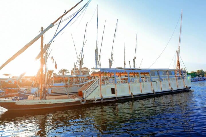 Saray El Nil Dahabiya: 4-Day Authentic Nile Cruise from Aswan to Luxor photo 2