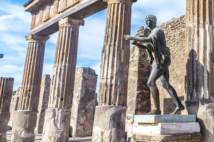 Pompeii, Herculaneum & Vesuvius in One Day: Practical Guide to Italy’s Volcanic Triad photo 5
