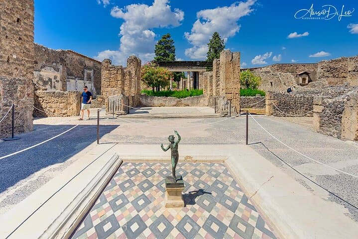 Pompeii, Herculaneum & Vesuvius in One Day: Practical Guide to Italy’s Volcanic Triad