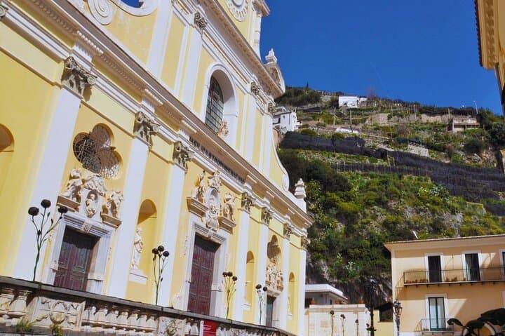 Amalfi Coast Path of the Lemons Hike — Maiori to Minori Lemon Grove Walk photo 2