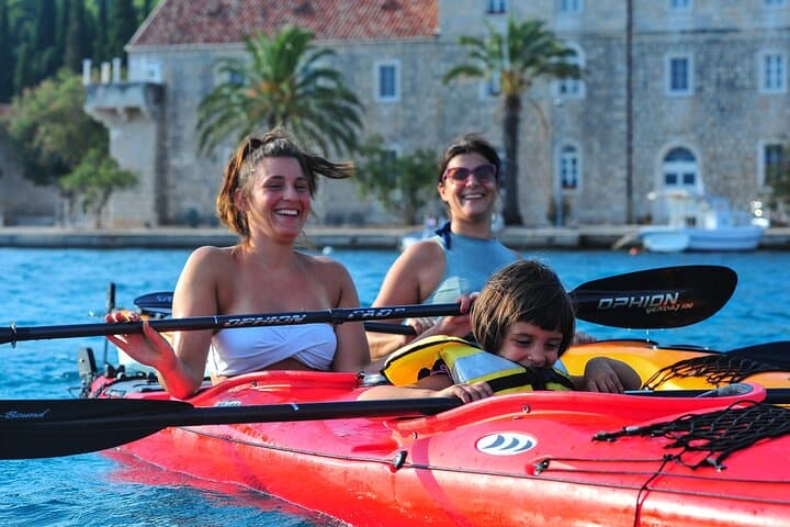 Half-Day Sea Kayak Tour Between Korčula and Lumbarda photo 2