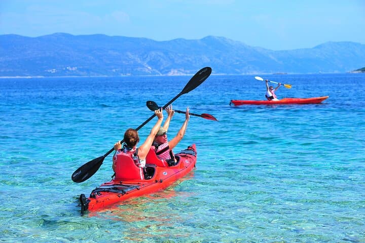 Half-Day Sea Kayak Tour Between Korčula and Lumbarda photo 3