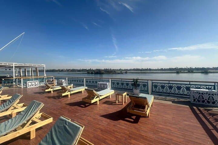 Embrace 2 Dahabiya: 8-Day Luxury Nile Cruise from Luxor to Aswan