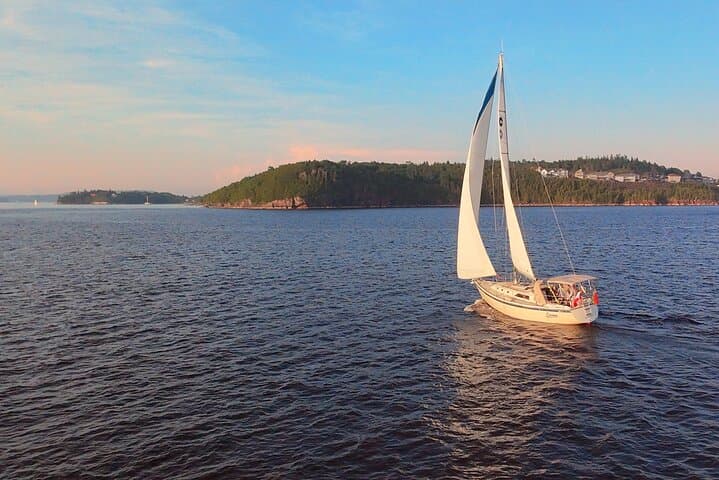 Introductory Sailing on the Saint John River: Hands-On Lessons Aboard an O'Day 34 photo 3