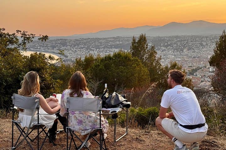 Nice Sunset Aperitif in a 4x4 Defender: Fort du Mont Alban & Villefranche Views photo 3