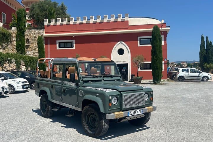 Nice Hinterland Wine Tasting by Land Rover Defender — Château Crémat Tour photo 6