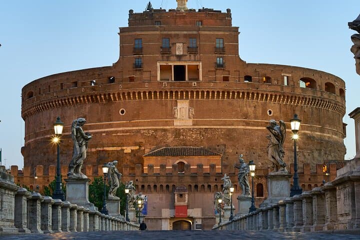 Rome on Foot: Self-Guided St. Peter to Colosseum Walking Tour photo 3