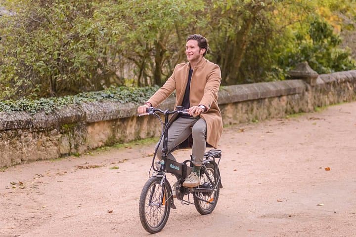 E-Bike Segovia Day Trip from Madrid: Alcázar, Aqueduct & Countryside photo 4