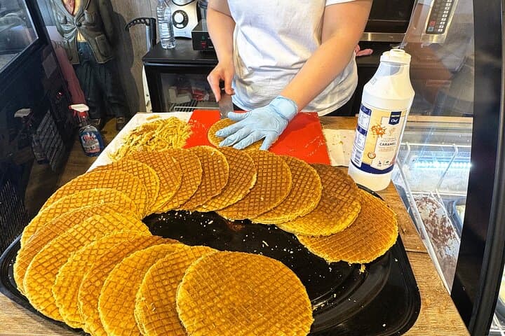 Amsterdam Food Tasting Tour: Hidden Gems & Local Bites in 3 Hours photo 2