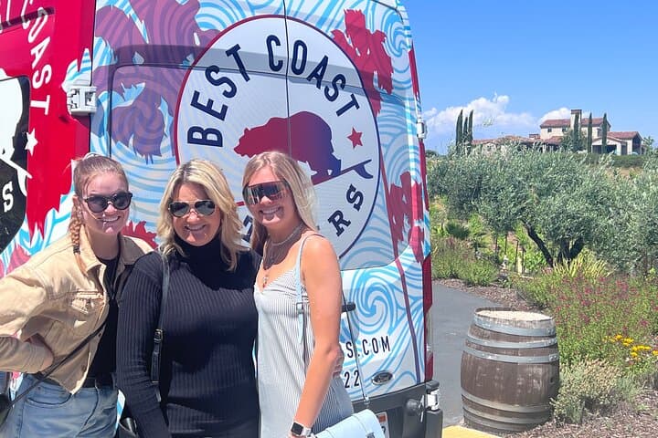 Private Temecula Wine Tour from Old Town: Somerset, Oak Mountain & Callaway