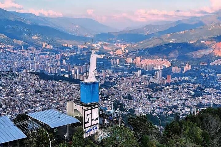 Medellín Skyline Viewpoints Tour — El Cristo, La Palma & Pro Drone Photos photo 6