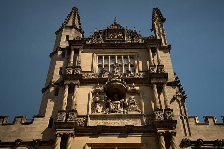 Inside Oxford: Private Alumni-Led Walking Tour of University Landmarks photo 5