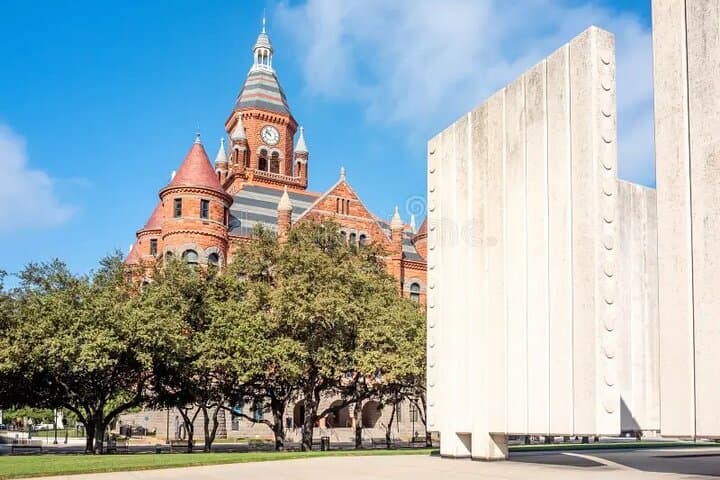Dallas Historic Walking Tour: Dealey Plaza, Reunion Tower & Pioneer Sites photo 4