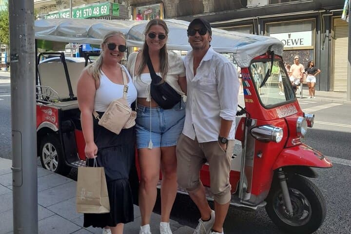 Two-Hour Tuk Tuk Tour of Madrid — Royal Palace, Prado & La Latina photo 3