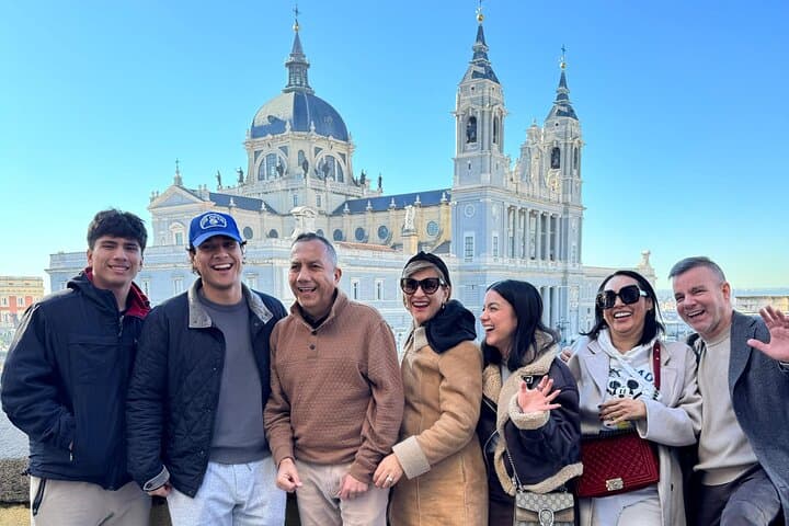 Two-Hour Tuk Tuk Tour of Madrid — Royal Palace, Prado & La Latina photo 4