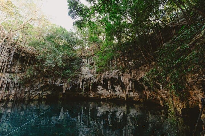 Chichen Itza and Cenote Ikkil Day Trip from Merida to Cancun or Tulum photo 6
