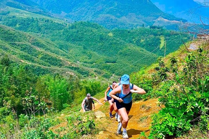 Sapa 2-Day Trek & Homestay: Y Linh Ho to Giang Ta Chai Trekking Adventure photo 1