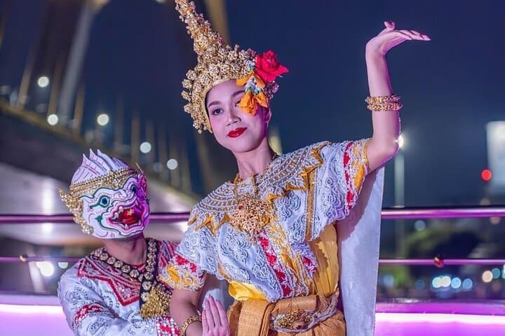 Bangkok Chaophraya Luxury Dinner Cruise: Evening Riverboat with Drone & Fireworks photo 5