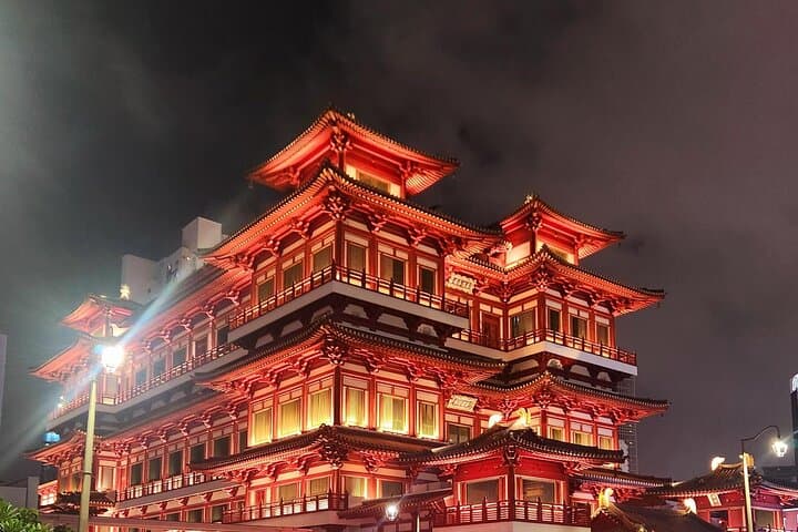 Singapore Your Way: Private 4-Hour Custom Walking Tour of Marina Bay, Chinatown & Gardens photo 5