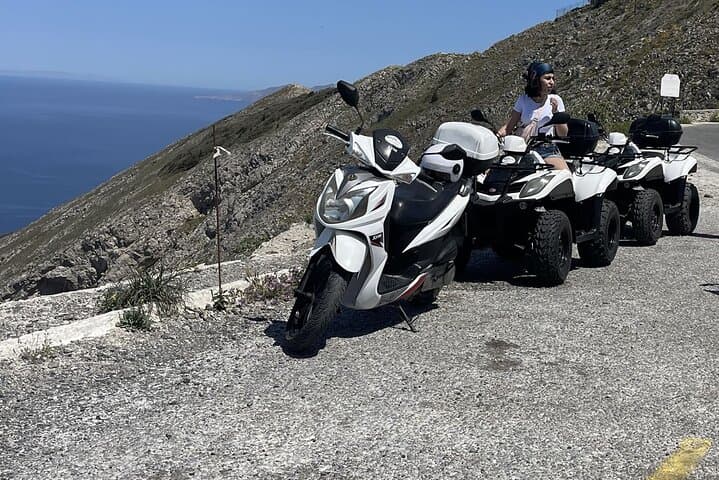 Santorini Scooter Highlights Tour: Oia, Red Beach & Profitis Ilias photo 4