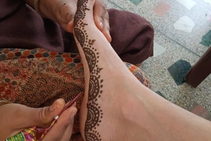 Traditional Henna Workshop at Om Homestay — Hands-On Mehndi in Rishikesh photo 3
