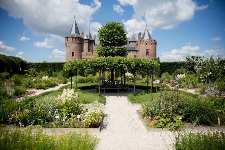 Private Castle Tour from Amsterdam: Muiderslot & De Haar in One Day photo 2