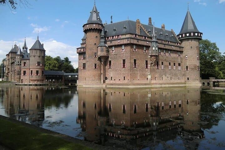 Private Castle Tour from Amsterdam: Muiderslot & De Haar in One Day