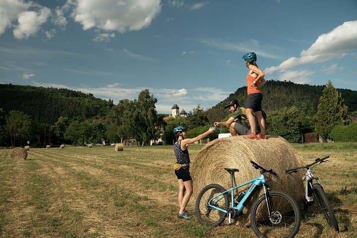 E-Bike to Karlstejn Castle: Scenic Full-Day Ride from Prague photo 6