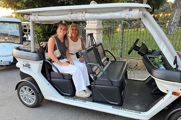 Rome Highlights by Golf Cart: Gelato Stops, Colosseum Views & Vatican Photo Ops photo 2